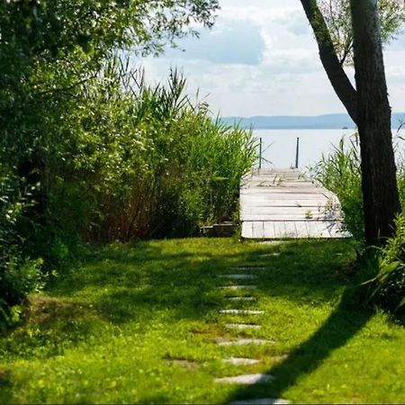 Green Lake House - Private Beach At Balaton Балатонакаратя Екстериор снимка