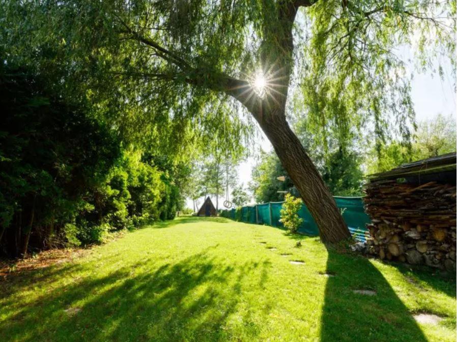 Green Lake House - Private Beach At Balaton Балатонакаратя Екстериор снимка