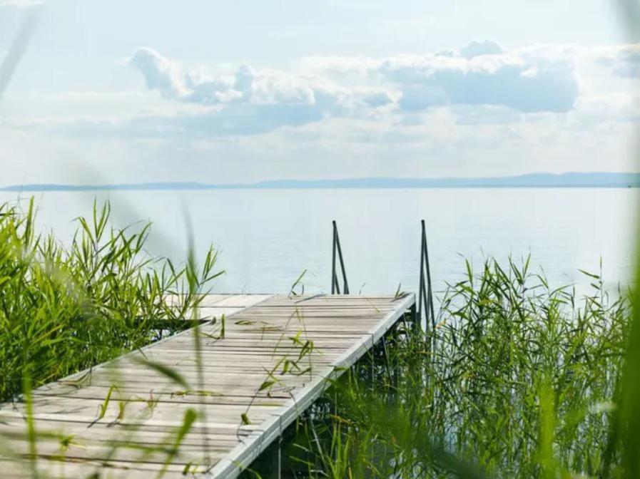 Green Lake House - Private Beach At Balaton Балатонакаратя Екстериор снимка