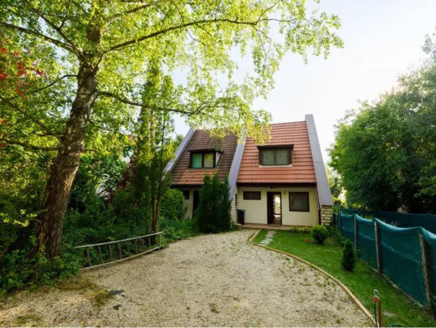 Green Lake House - Private Beach At Balaton Балатонакаратя Екстериор снимка