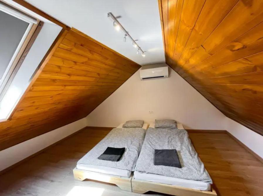 Green Lake House - Private Beach At Balaton Балатонакаратя Екстериор снимка